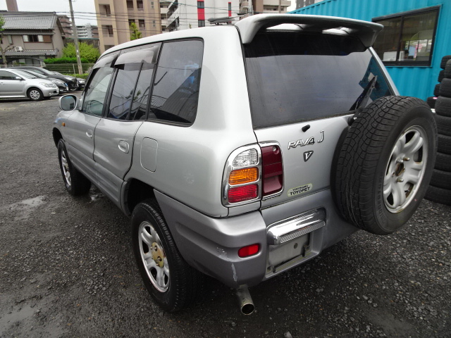 Toyota rav4 sxa11