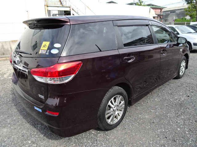 Toyota wish zge20