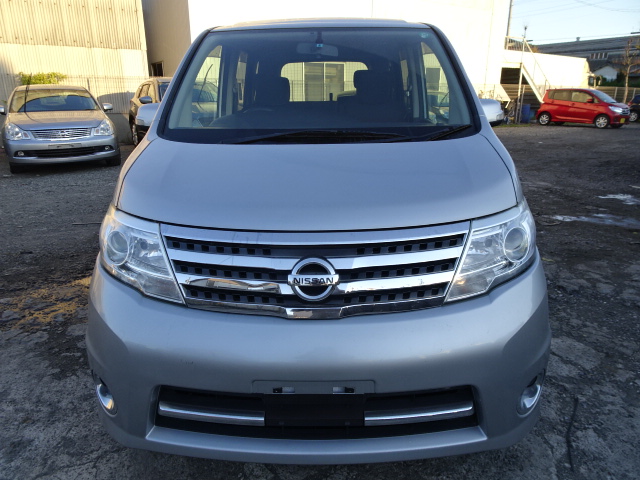 Nissan serena cc25