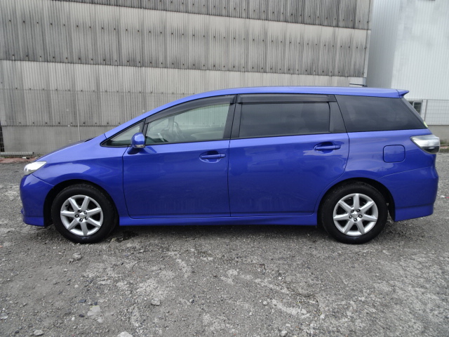 Toyota wish zge20