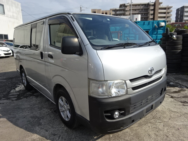 2010/3 TOYOTA HIACE VAN KDH201V