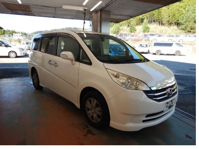 2008/JUL/Auction Grade:4 STEP WGN RG1 2000cc RG1-1329423