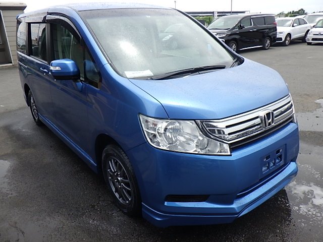 2011YEAR/JUN HONDA STEP WAGON RK1 2000cc RK1-1111549