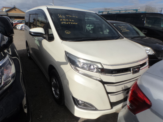 TOYOTA NOAH 2018YEAR/NOV MODEL:DBA-ZRR80G 2000cc ZRR80-0469864