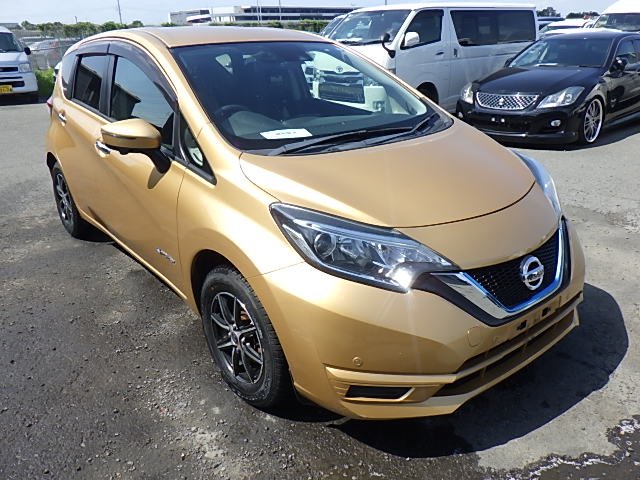 NISSAN NOTE E-POWER X 2018YEAR/MAR MODEL:DAA-HE12 1200cc HE12-135854